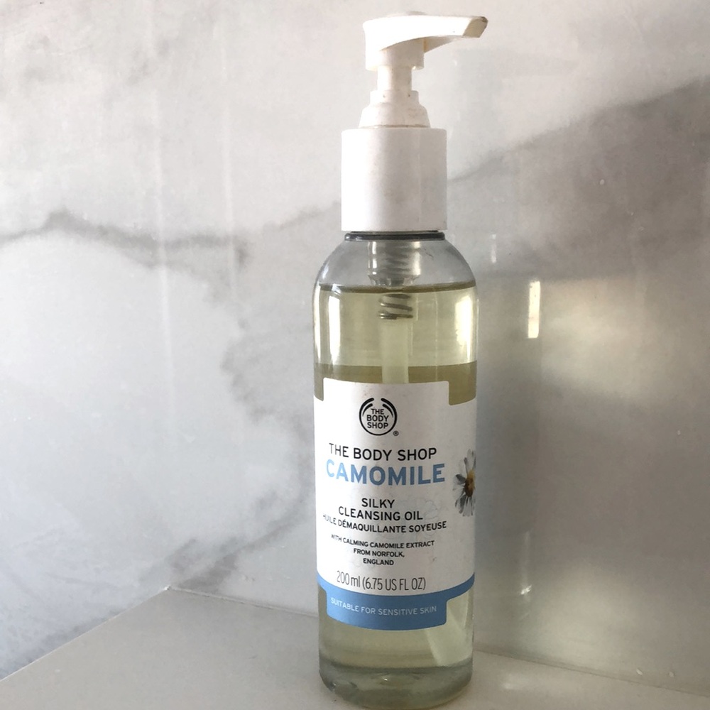 The Body Shop Camomile Silky Cleansing Oil. Full Size